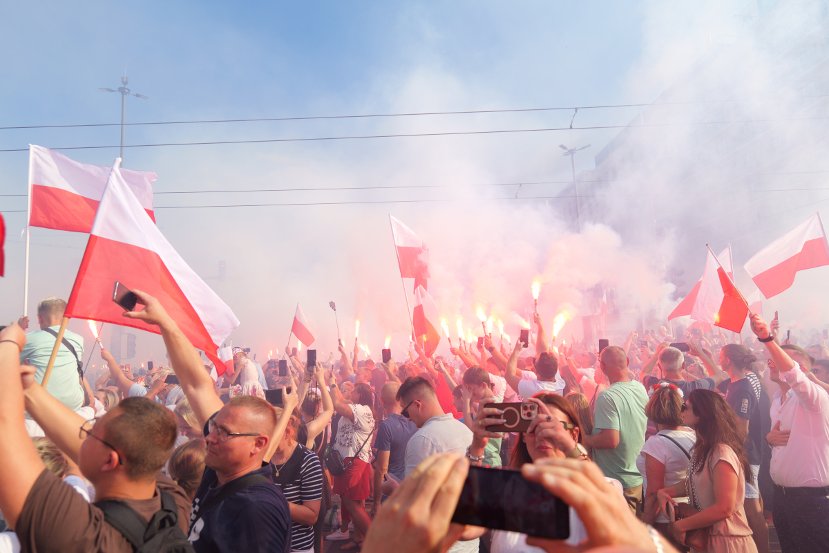 Mieszkańcy Warszawy zgromadzeni na Rondzie Daszyńskiego